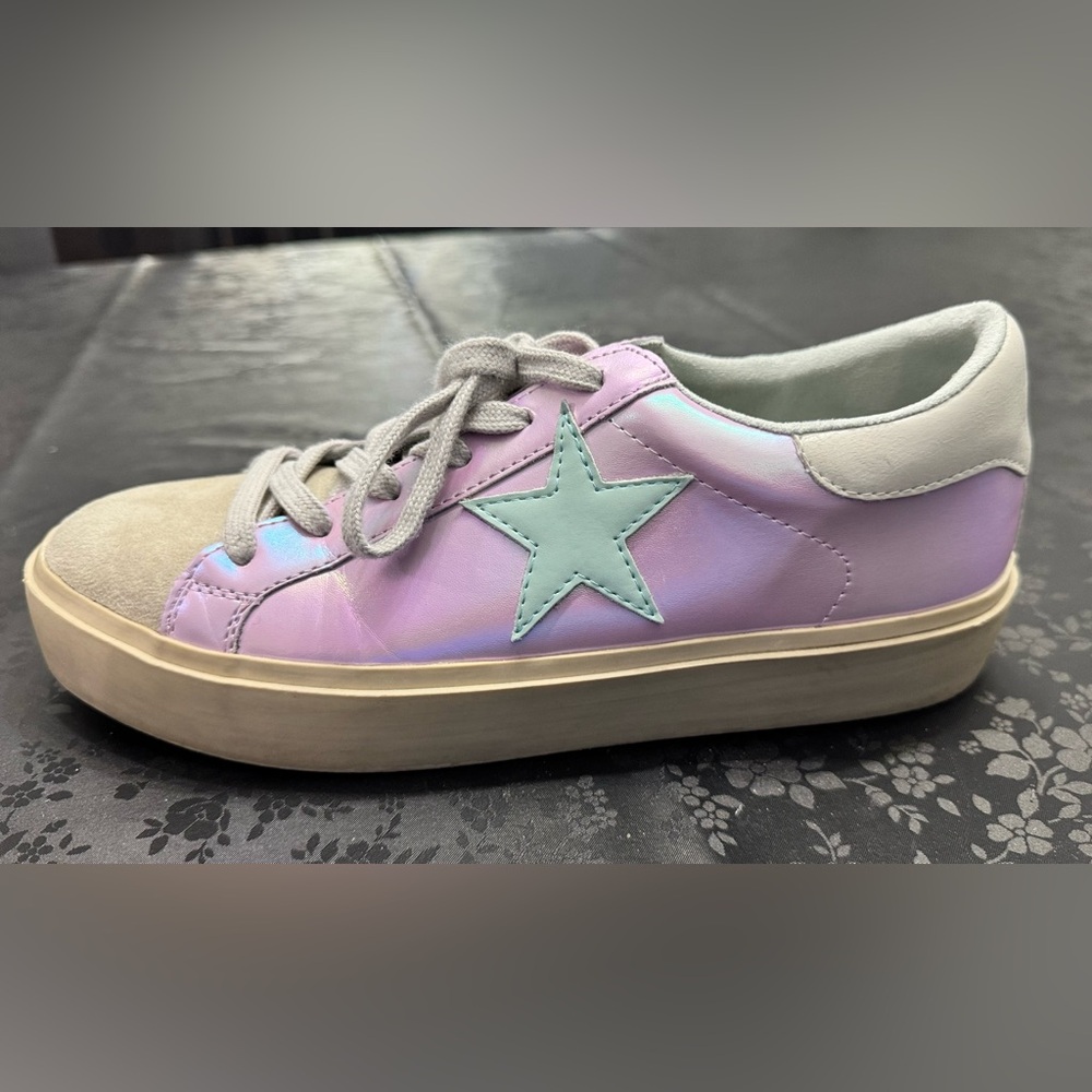 EUC SHU SHOP REBA LILAC SNEAKERS - Picture 3 of 5
